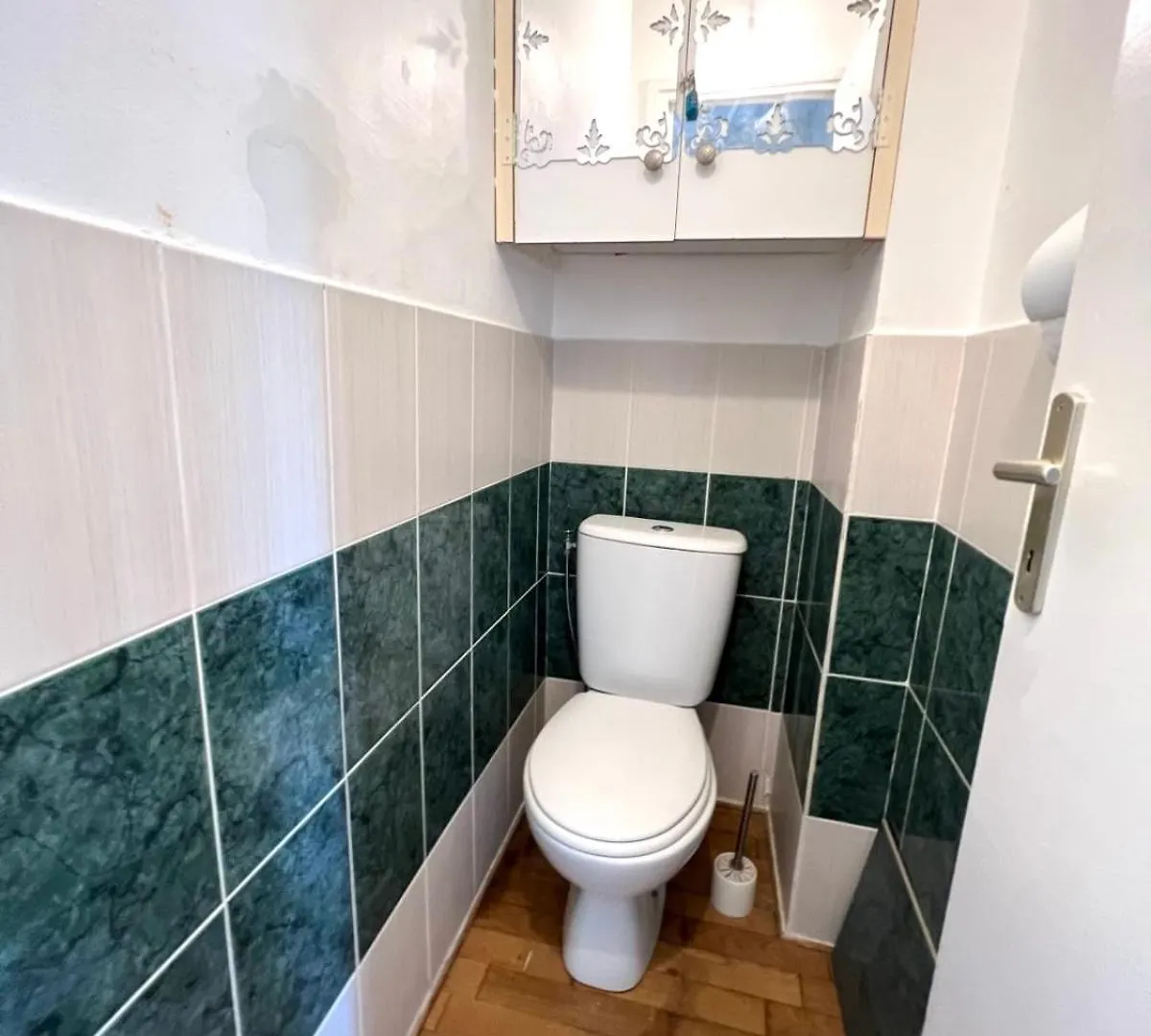 Juan Les Pins Centre Ville - 4 Personnes - Dernier Etage Antibes 0*,